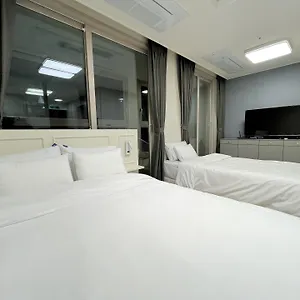 Landmark In Songdo Aparthotel